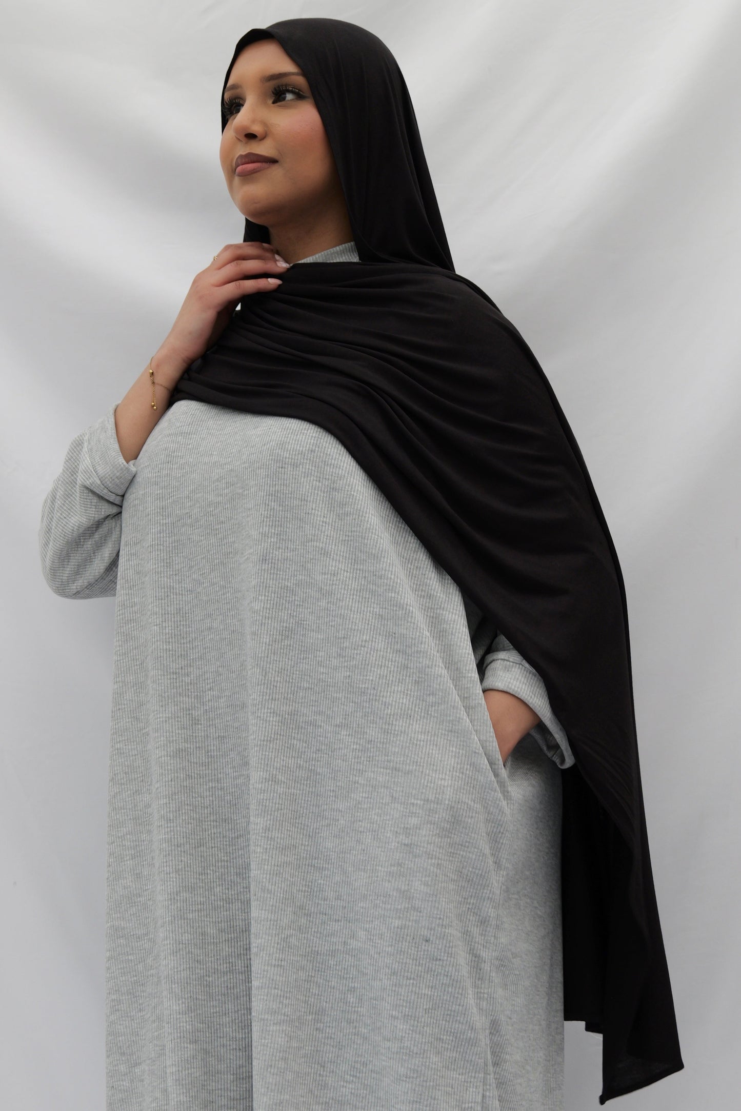 Built-in Magnets Premium Jersey Hijab in Black