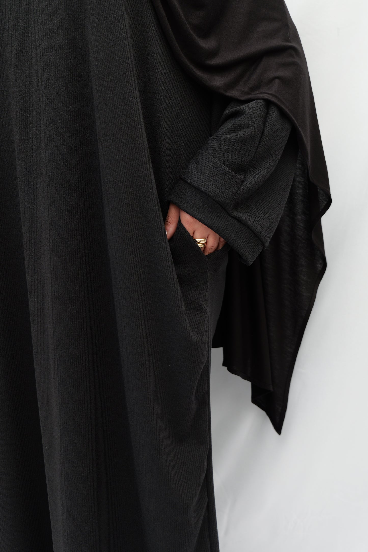 Ribbed Abaya with Pockets