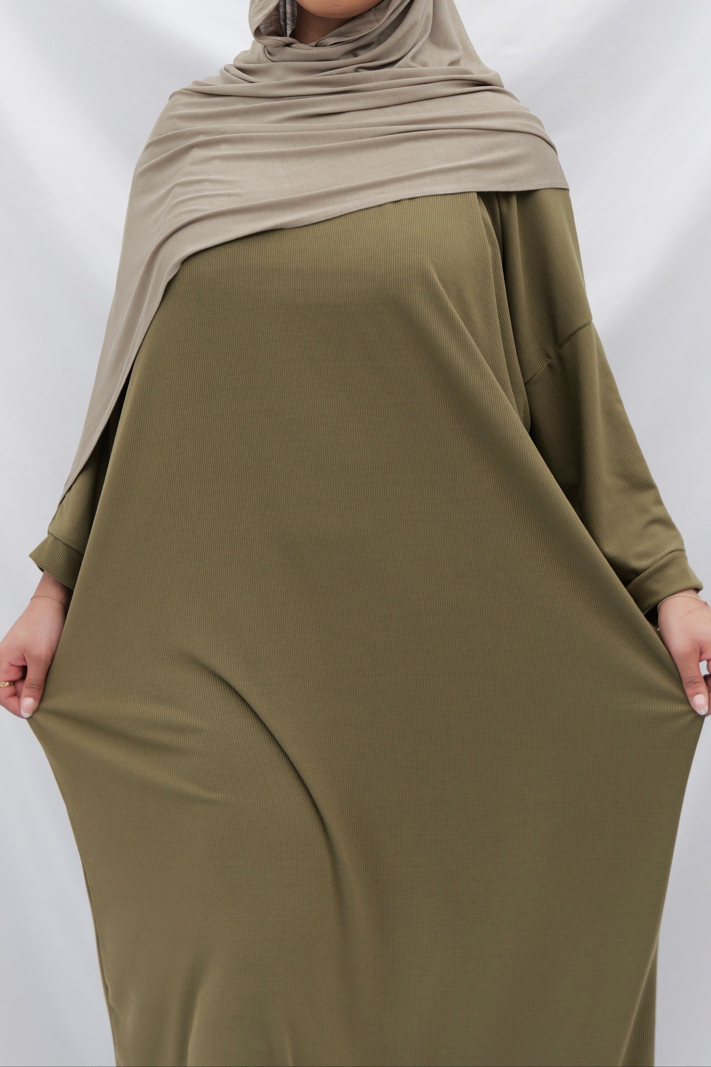 Ribbed Abaya with Pockets